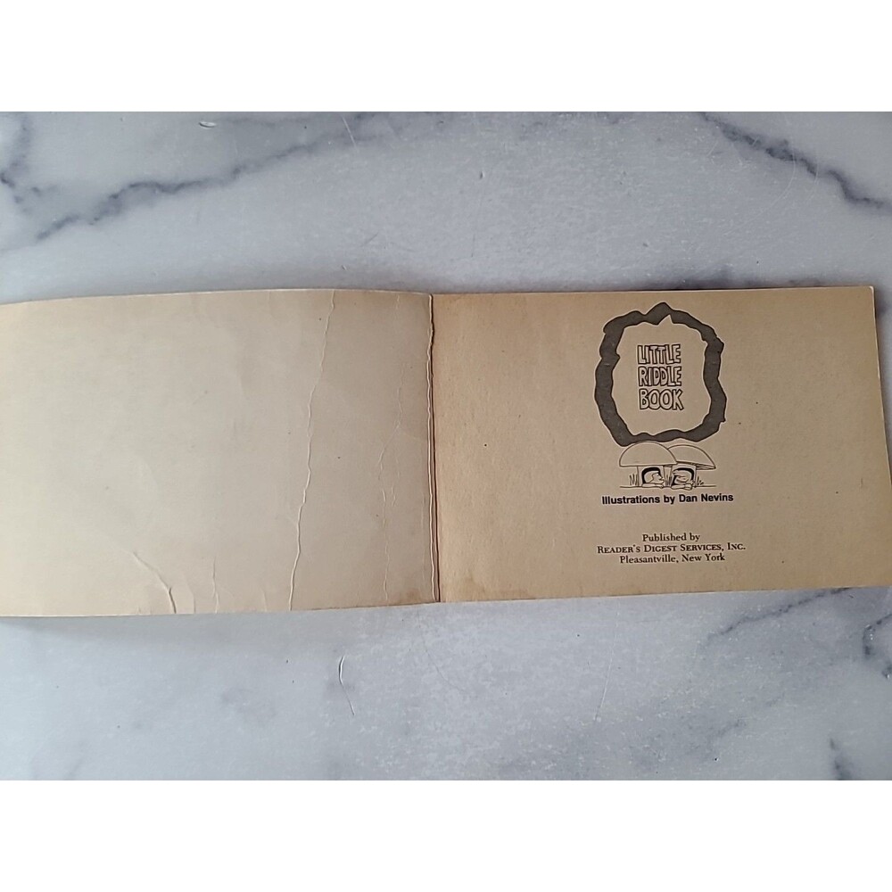 The Little Riddle Book - Picture 2 of 10
